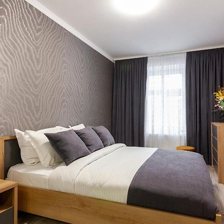 Alfa Apartments Kniazia Leva 2 Lviv Kültér fotó