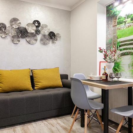 Alfa Apartments Kniazia Leva 2 Lviv Kültér fotó