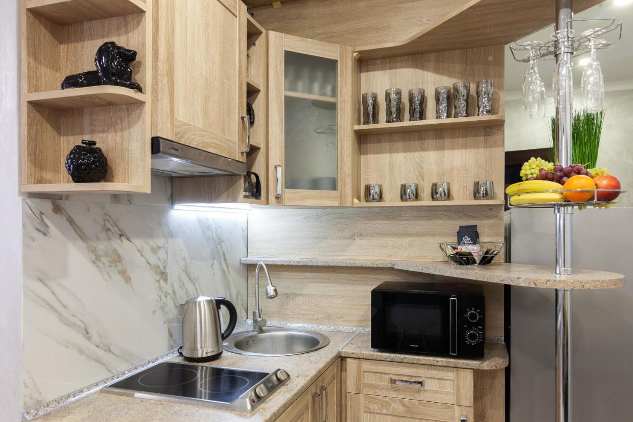 Alfa Apartments Kniazia Leva 2 Lviv Kültér fotó