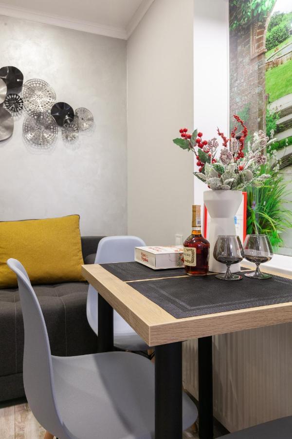 Alfa Apartments Kniazia Leva 2 Lviv Kültér fotó